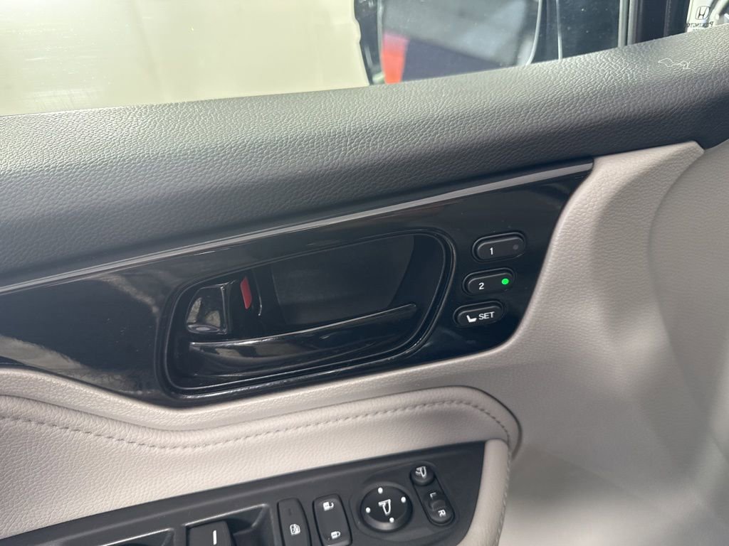 Used 2020 Honda Odyssey Elite image 14