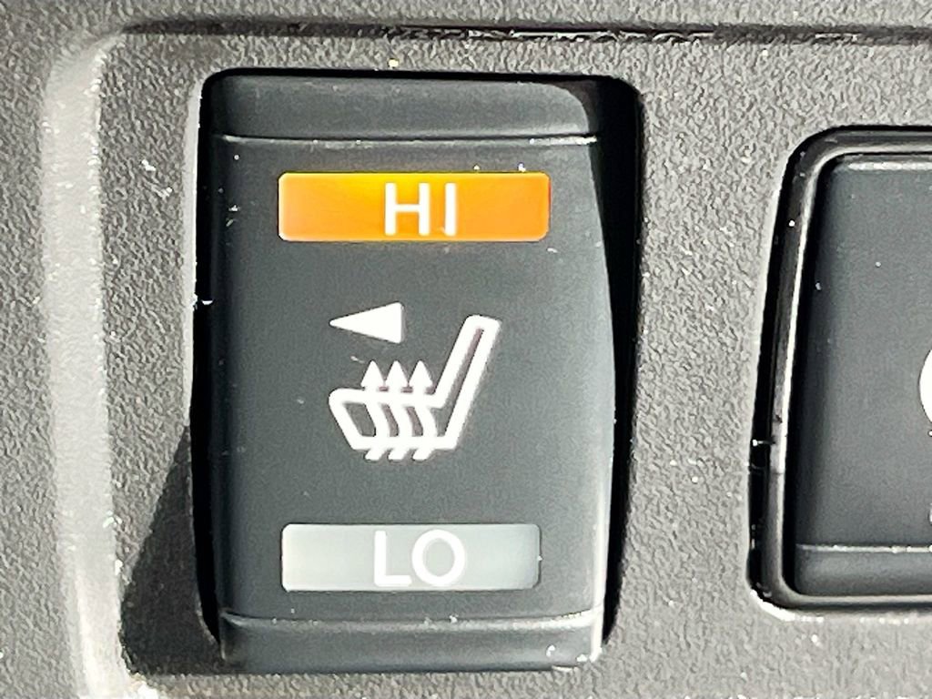 Used 2023 Nissan Frontier SV w/ SV Convenience Package image 20