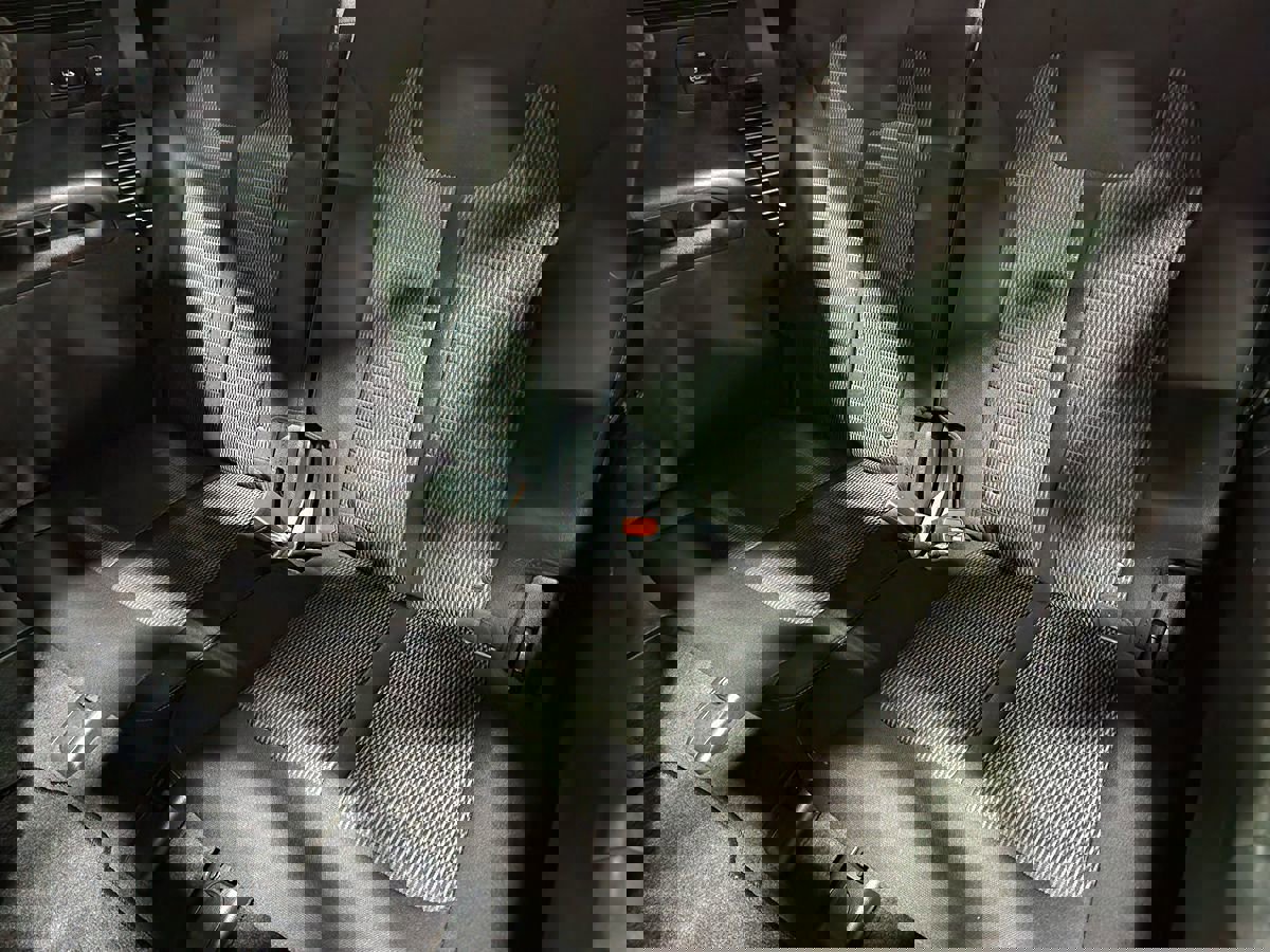 Used 2023 Kia Sorento LX image 53