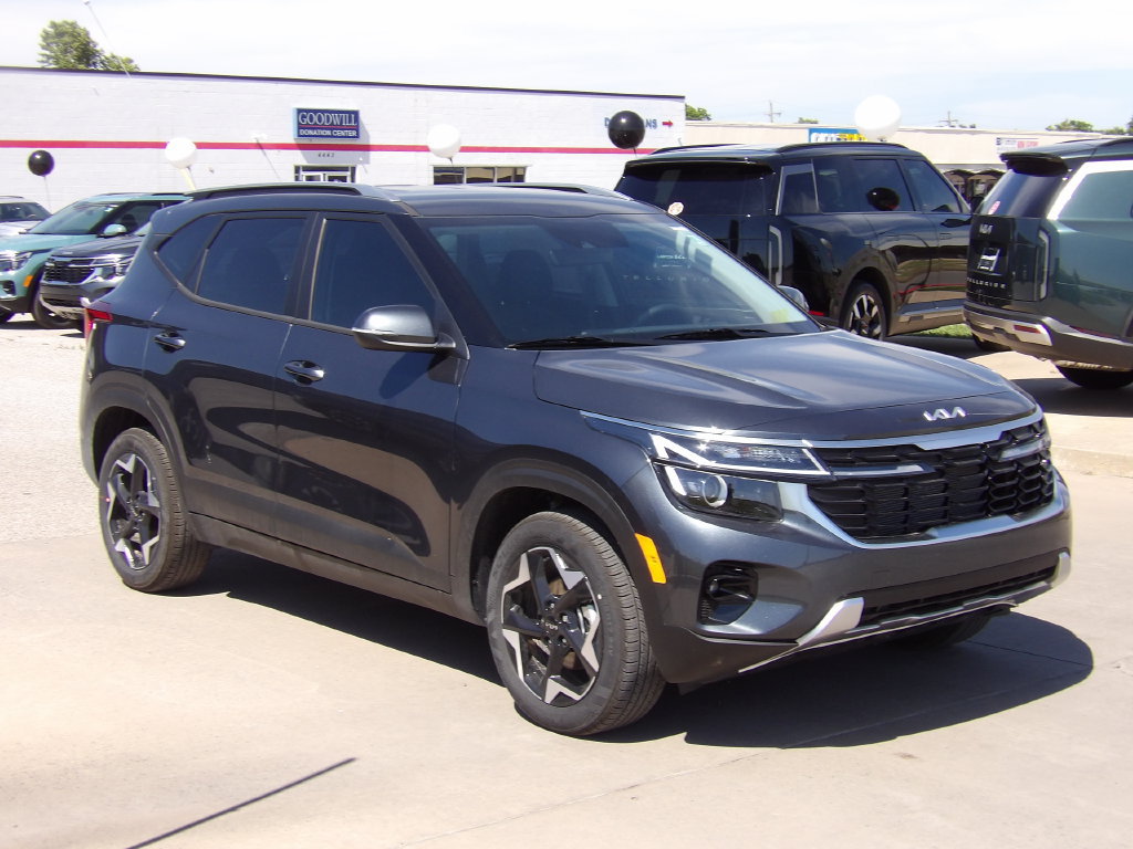 New 2026 Kia Seltos S FWD image 4