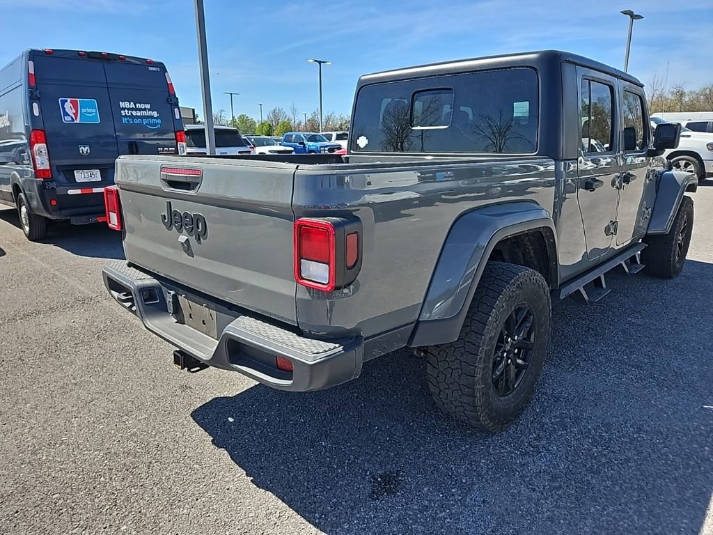 Used 2022 Jeep Gladiator Sport image 8