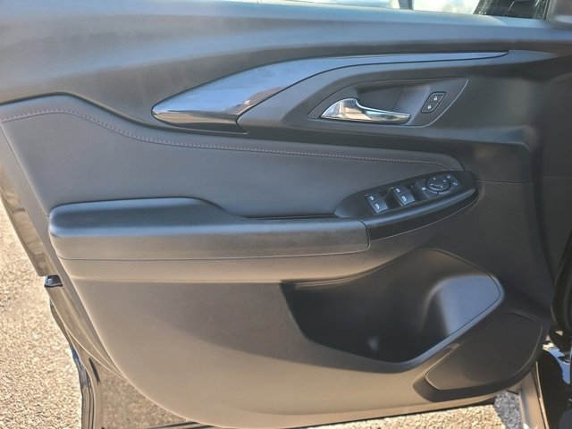 Used 2023 Chevrolet TrailBlazer RS w/ Convenience Package image 14