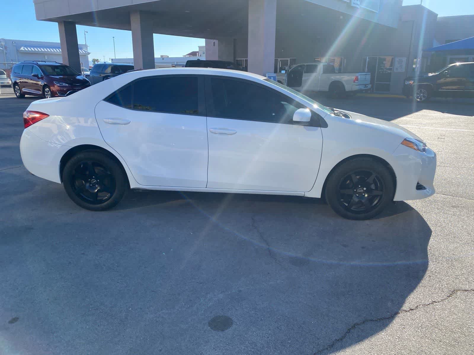 Used 2019 Toyota Corolla LE FWD image 4