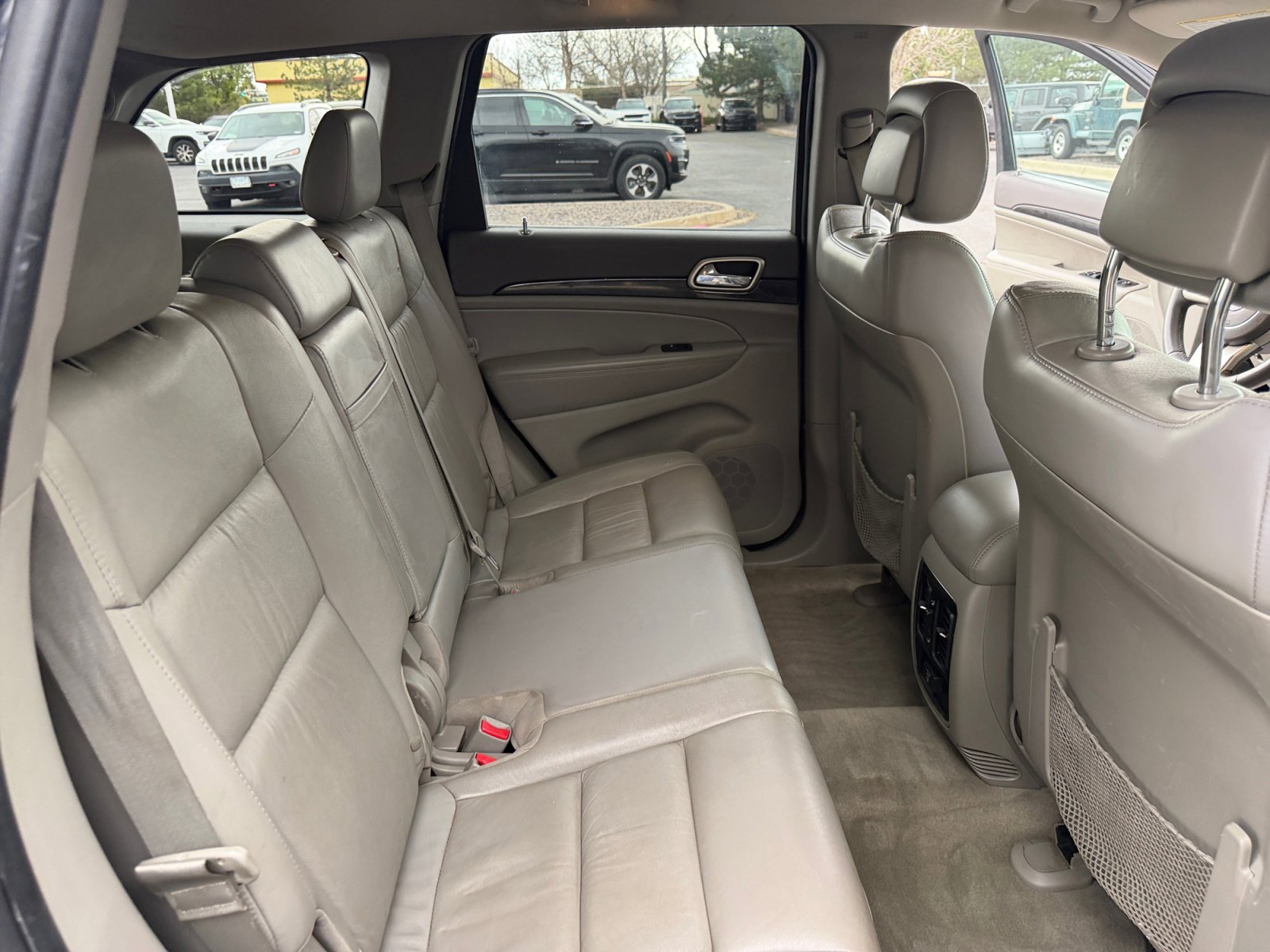 Used 2012 Jeep Grand Cherokee Laredo AWD/4WD image 18