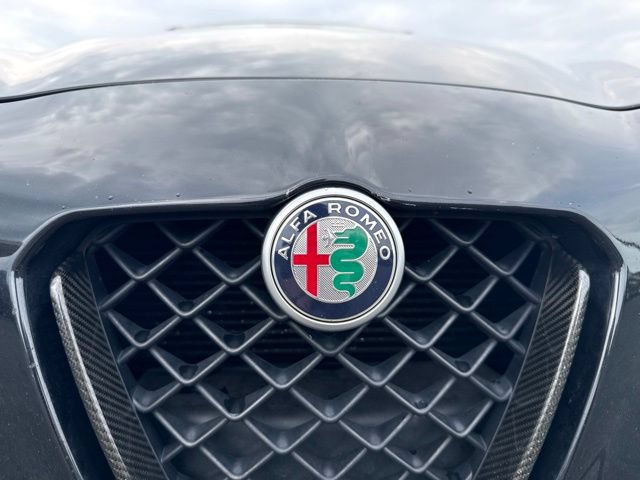 Used 2019 Alfa Romeo Giulia Quadrifoglio w/ Driver Assist Dynamic Package RWD image 15