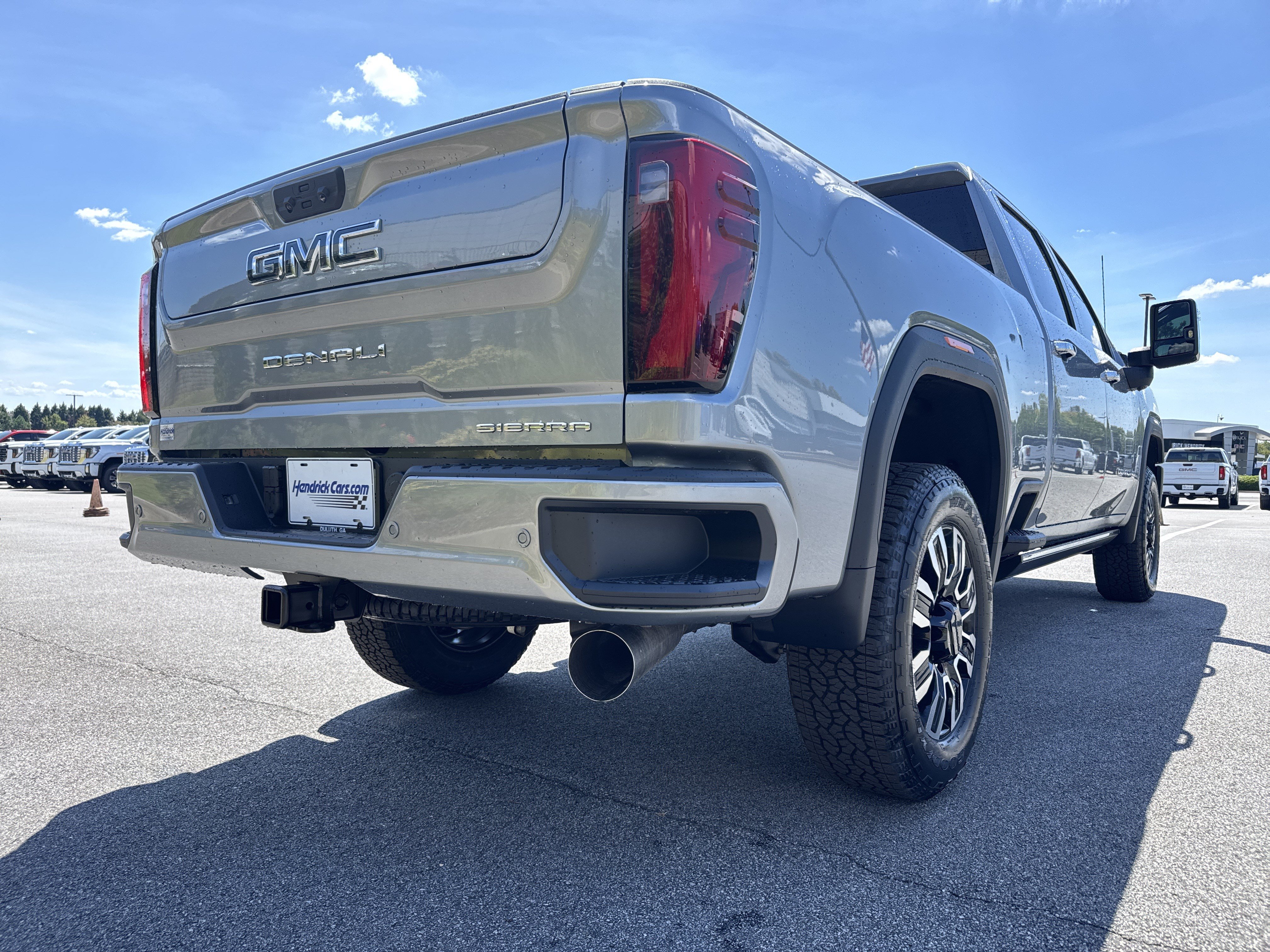 New 2026 GMC Sierra 2500 Denali Ultimate AWD/4WD image 10