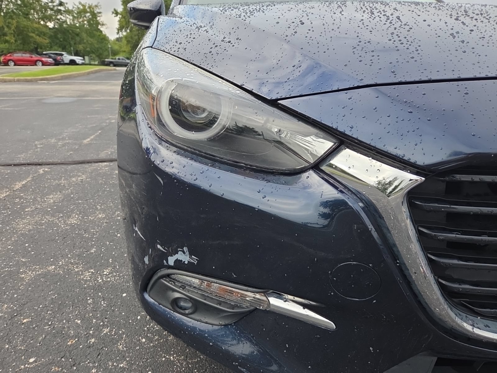 Used 2018 MAZDA MAZDA3 Grand Touring w/ Premium Equipment Package FWD image 4
