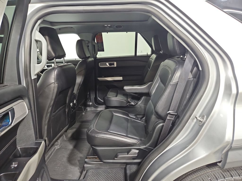 Used 2021 Ford Explorer Limited w/ Equipment Group 301A AWD/4WD image 25