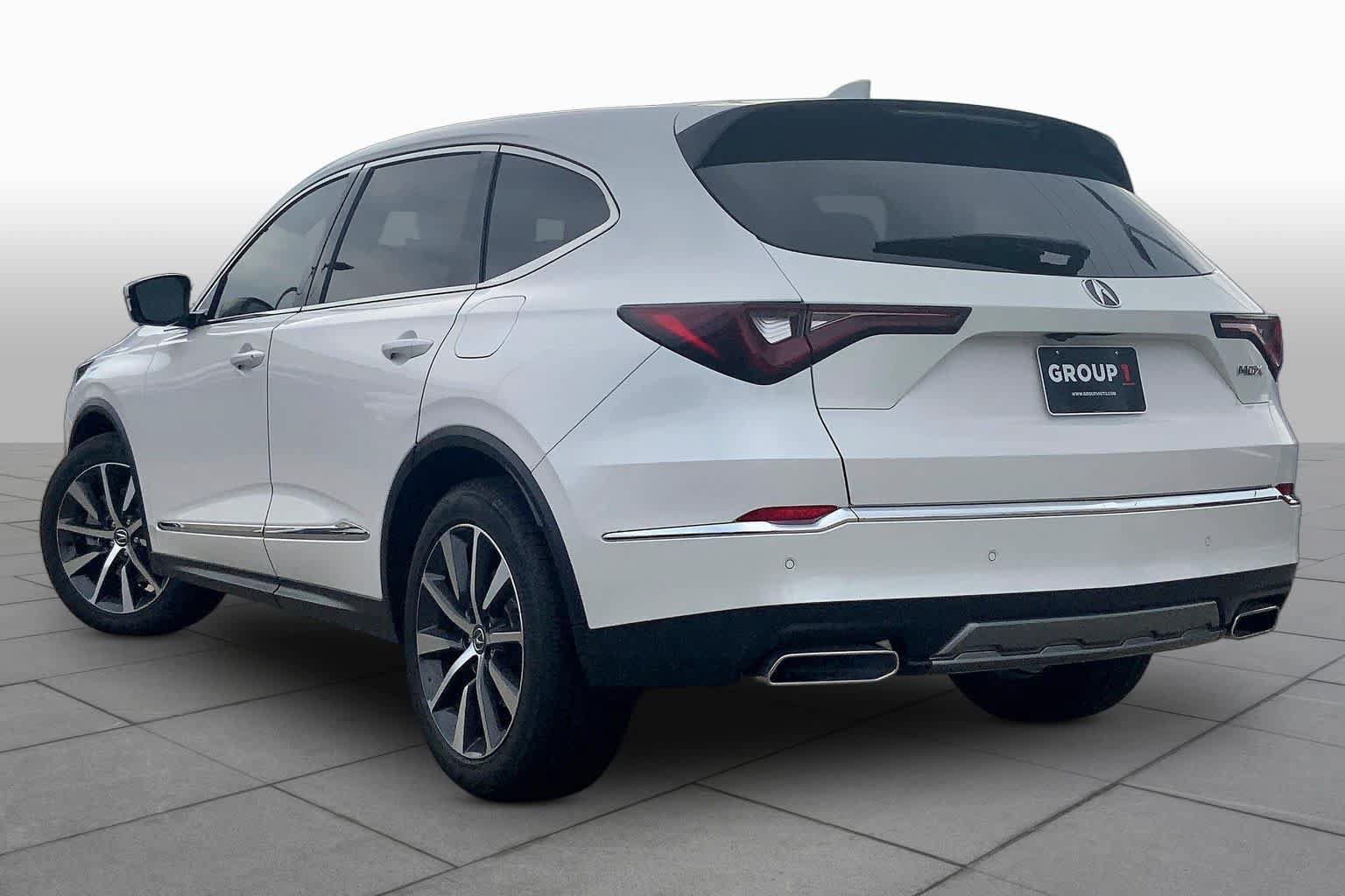 Used 2026 Acura MDX w/ Technology Package FWD image 12