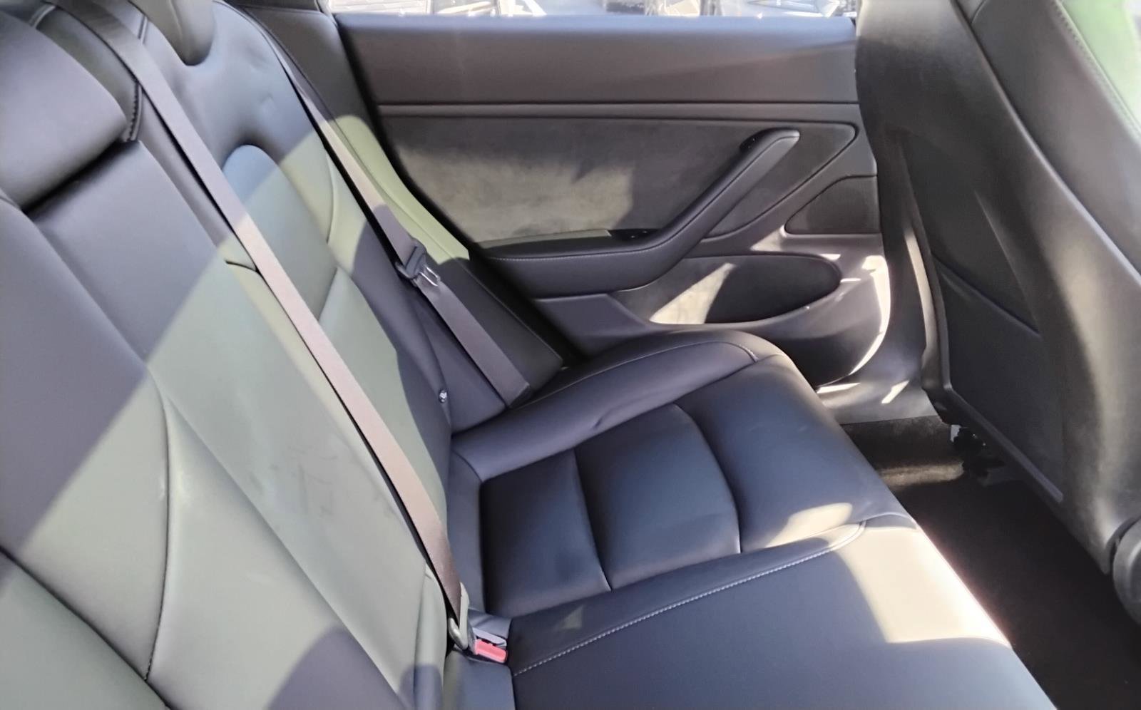 Used 2018 Tesla Model 3 Long Range image 24