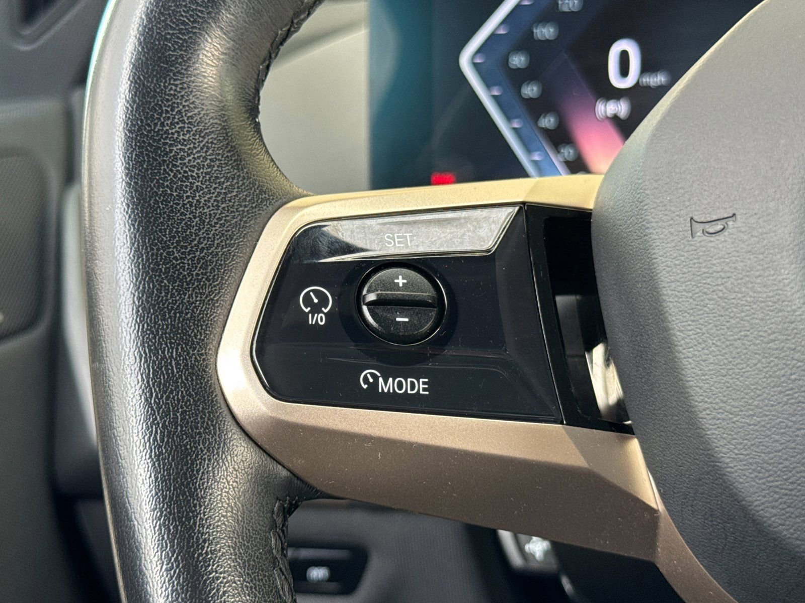 Used 2024 BMW iX xDrive50 w/ Premium Package image 29