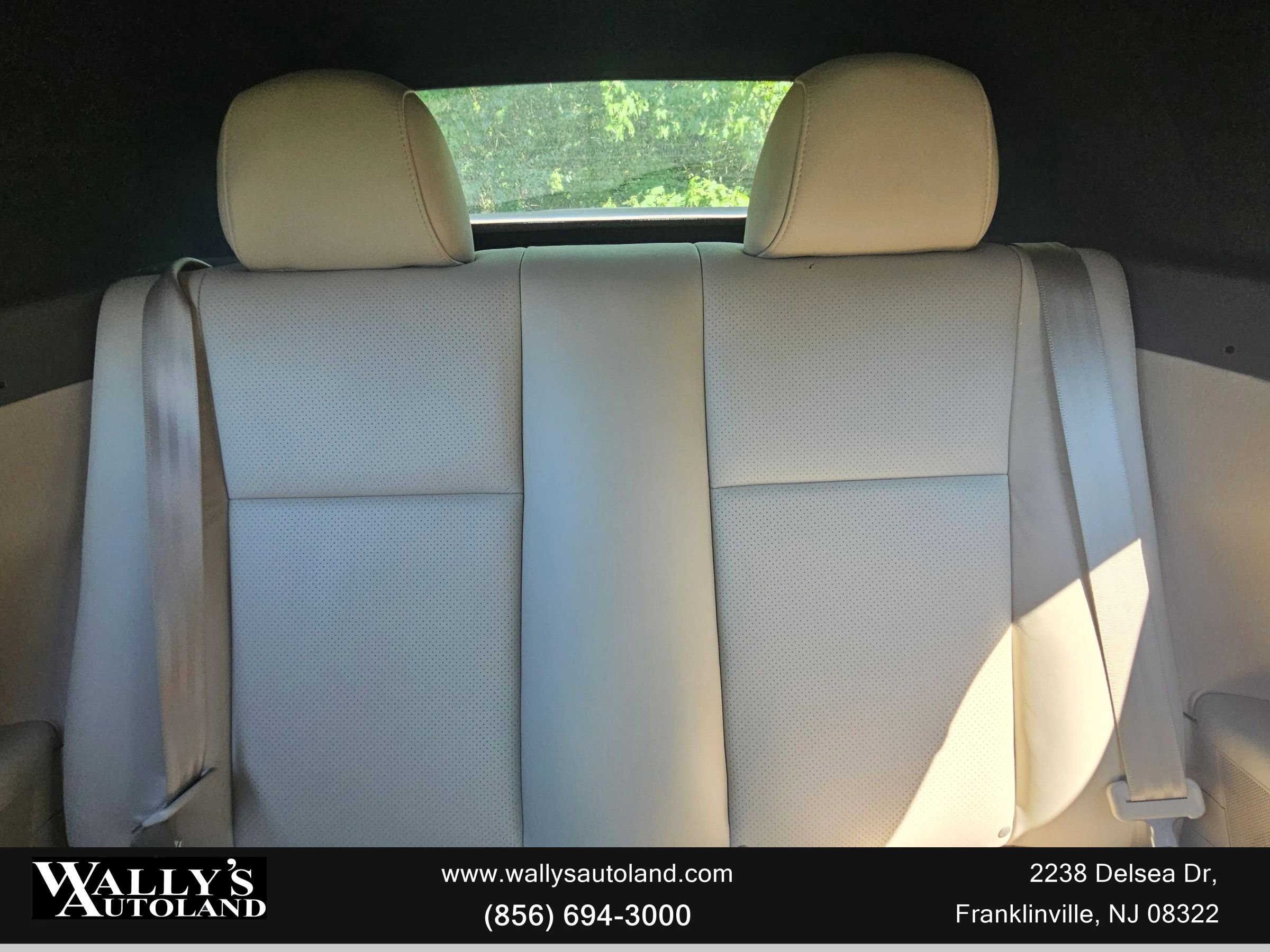 Used 2006 Toyota Solara SLE image 29