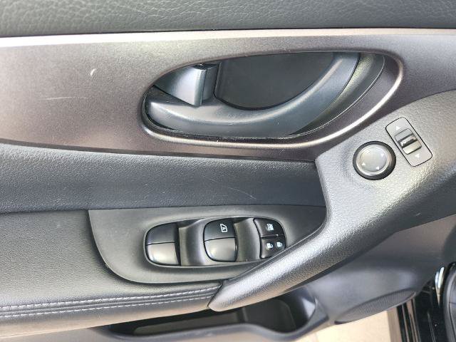 Certified 2019 Nissan Rogue Sport S AWD/4WD image 29
