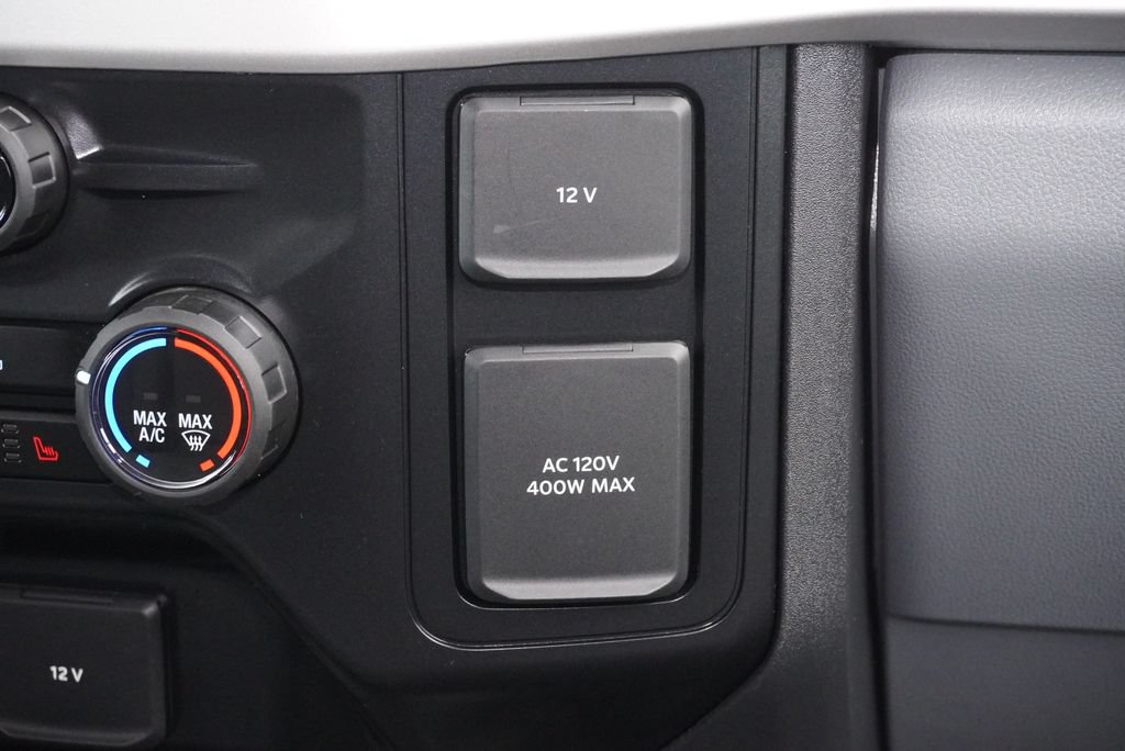 Used 2025 Ford F250 XLT w/ Black Appearance Package AWD/4WD image 18