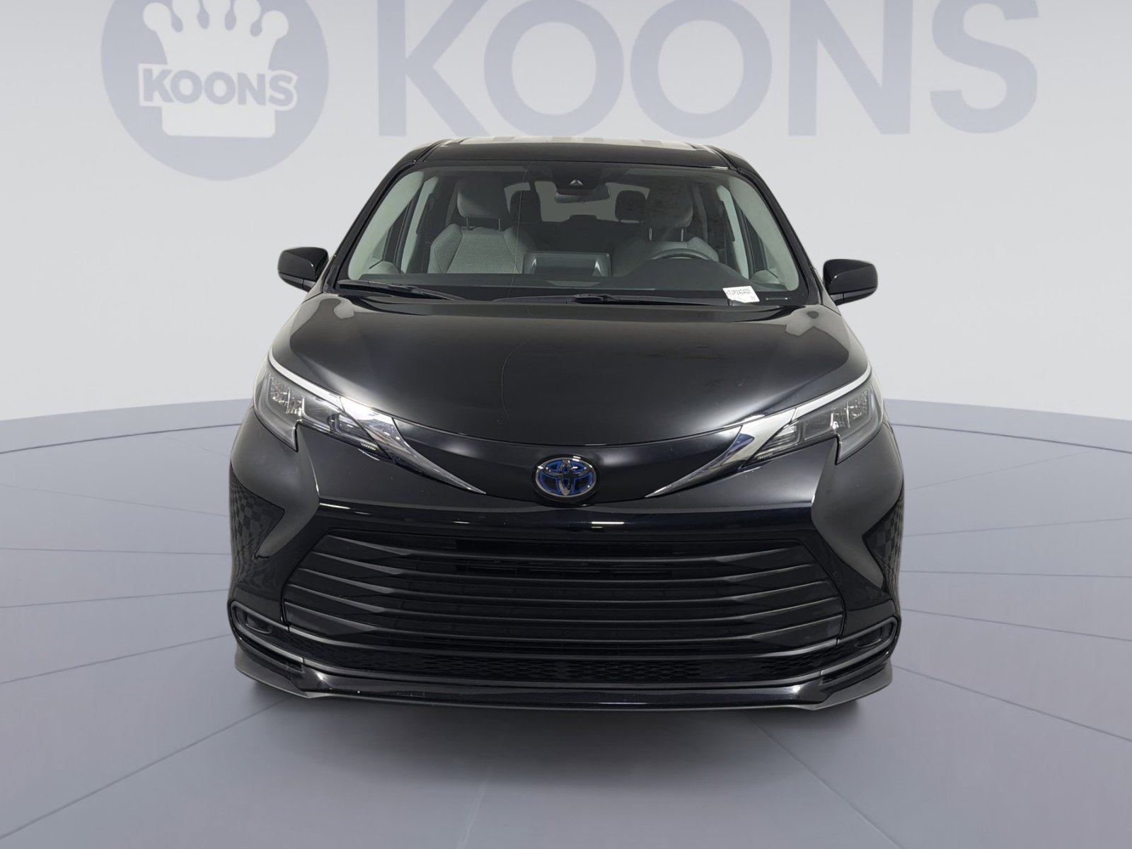 Used 2024 Toyota Sienna LE image 11