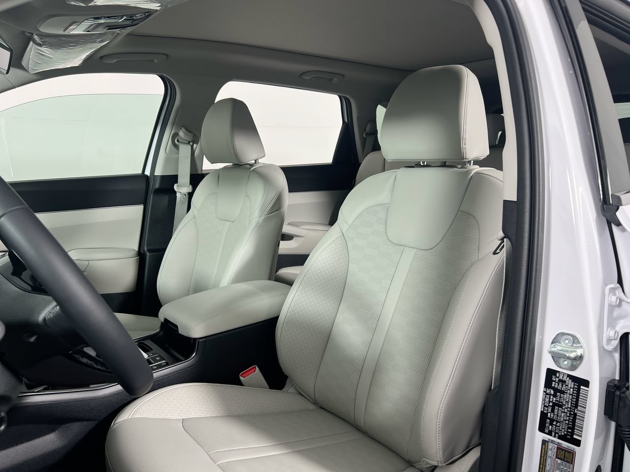 New 2026 Kia Sorento S w/ S Panoramic Sunroof Package FWD image 12