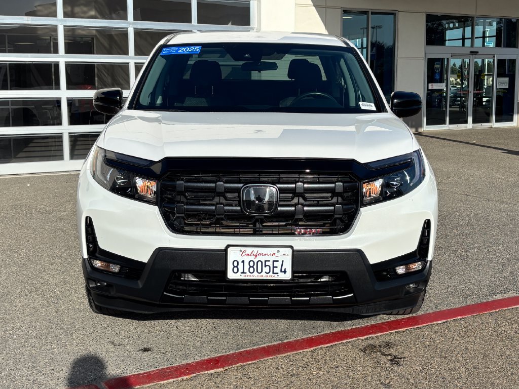 Used 2025 Honda Ridgeline Sport image 2