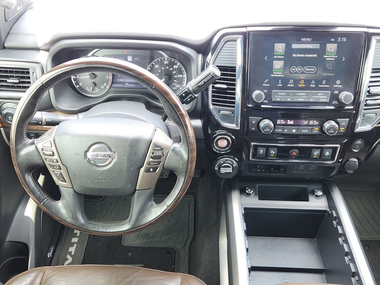 Used 2020 Nissan Titan Platinum Reserve w/ Protection Package 2 AWD/4WD image 32