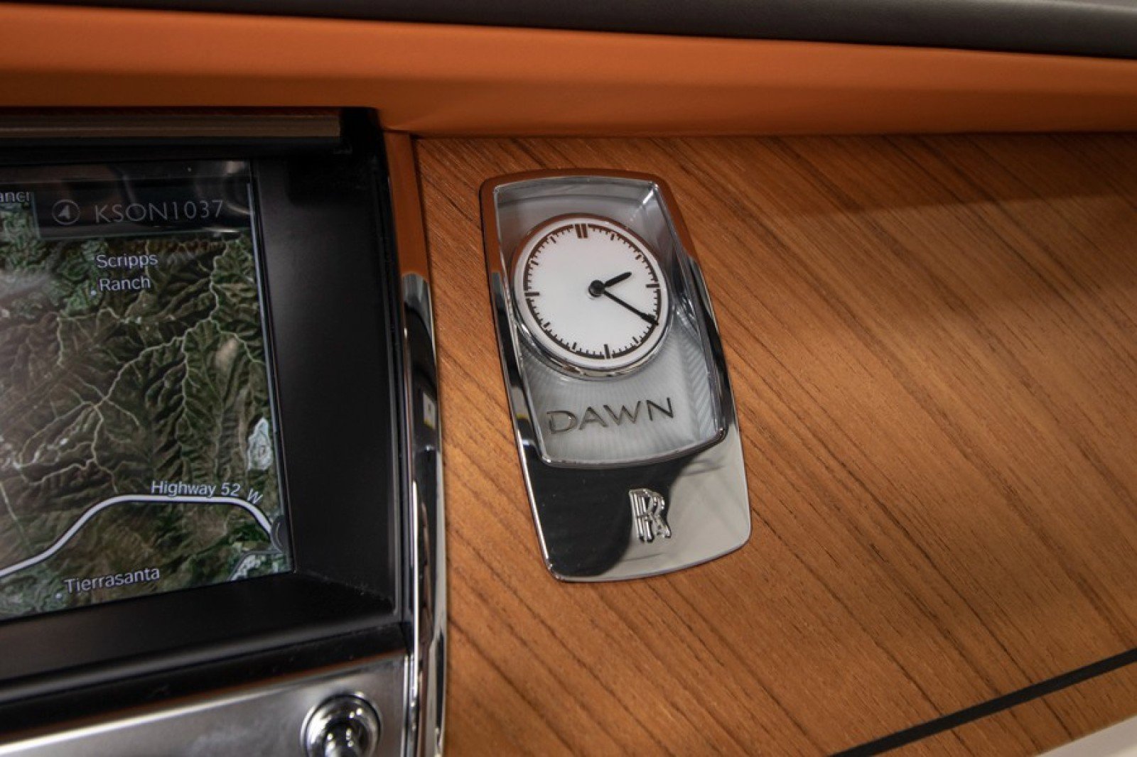 Used 2019 Rolls-Royce Dawn image 31