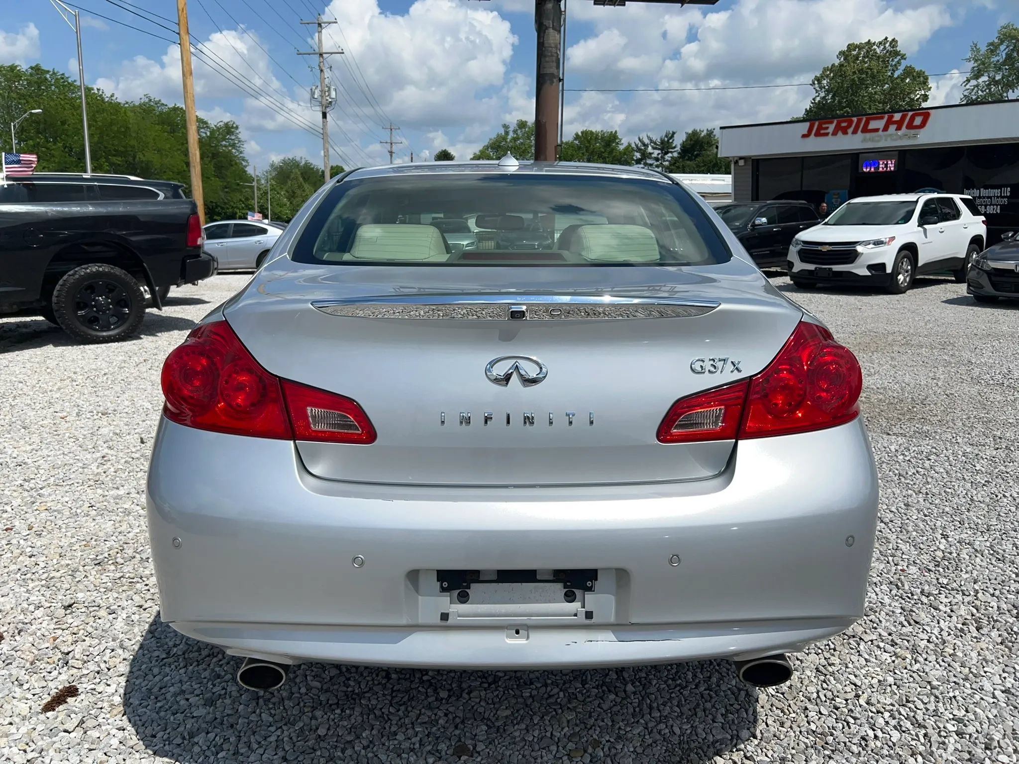 Used 2013 INFINITI G37 x Sedan w/ Premium Pkg AWD/4WD image 8