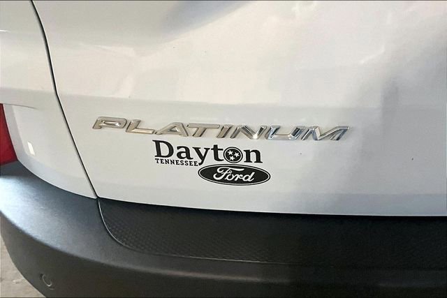 Used 2025 Ford Escape Platinum w/ Premium Technology Package FWD image 32
