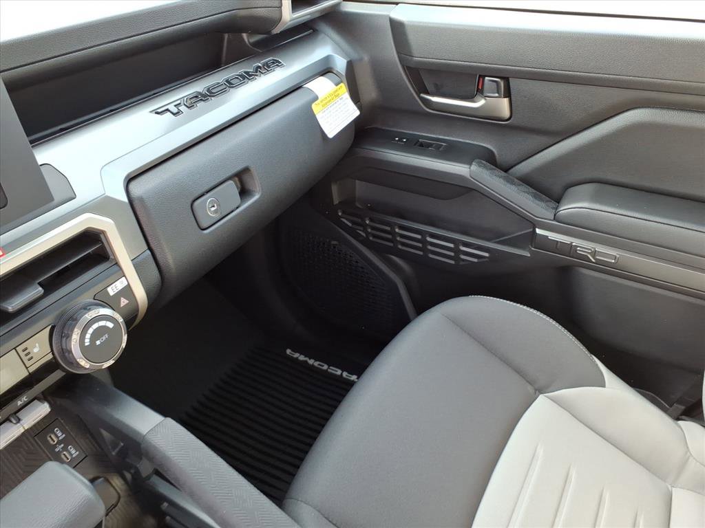 New 2026 Toyota Tacoma TRD Off-Road AWD/4WD image 18
