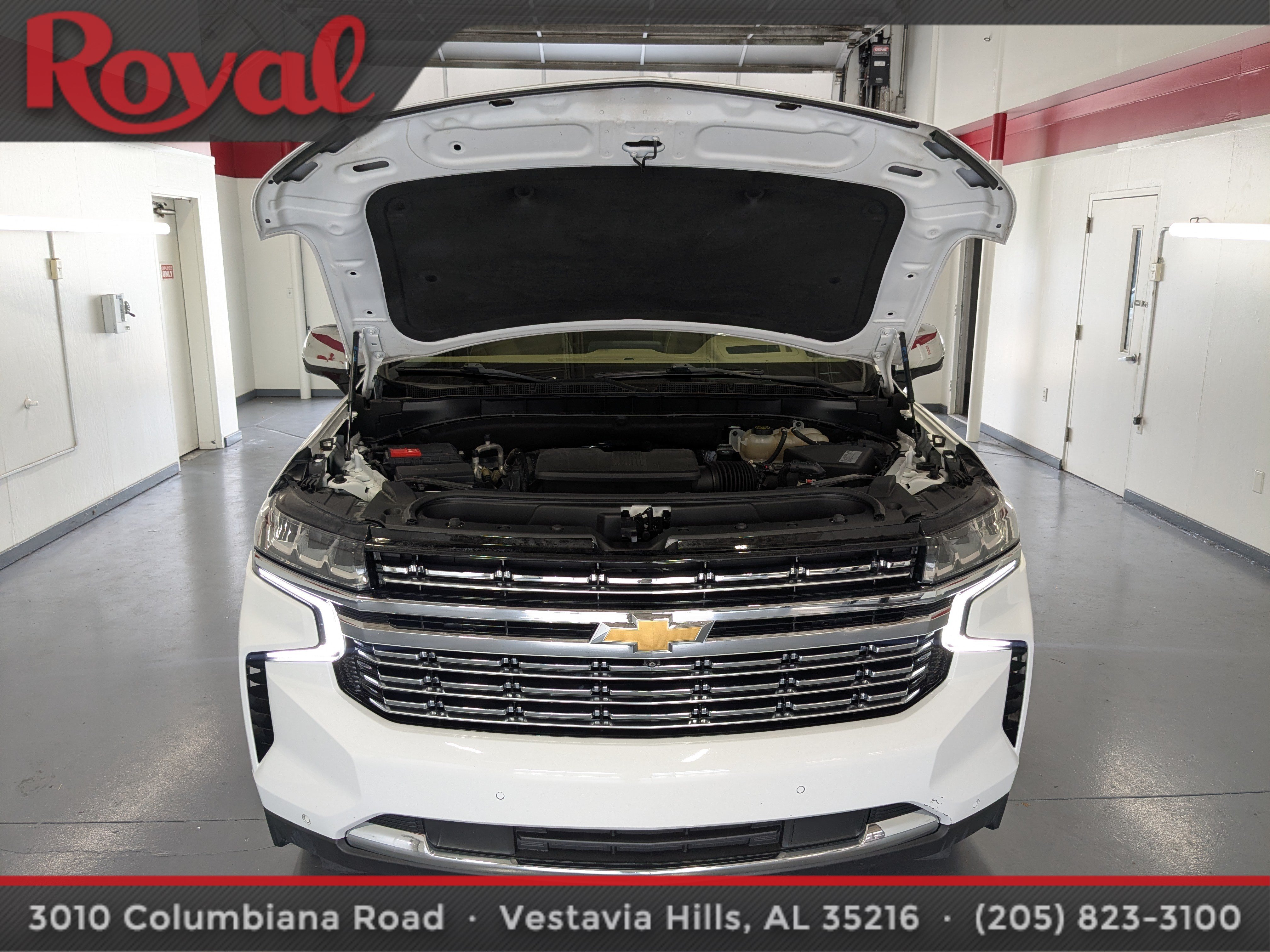 Used 2021 Chevrolet Suburban Premier w/ Premium Package RWD image 31
