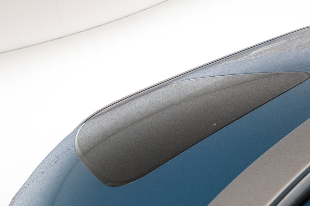 Used 2024 Kia EV9 Land image 10