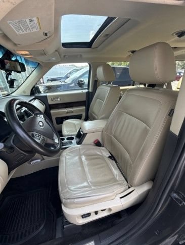 Used 2018 Ford Flex Limited FWD image 7