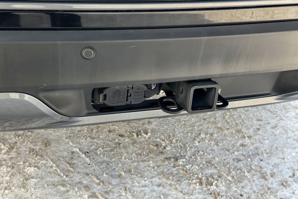 Certified 2024 Ford Explorer XLT w/ Equipment Group 202A image 19