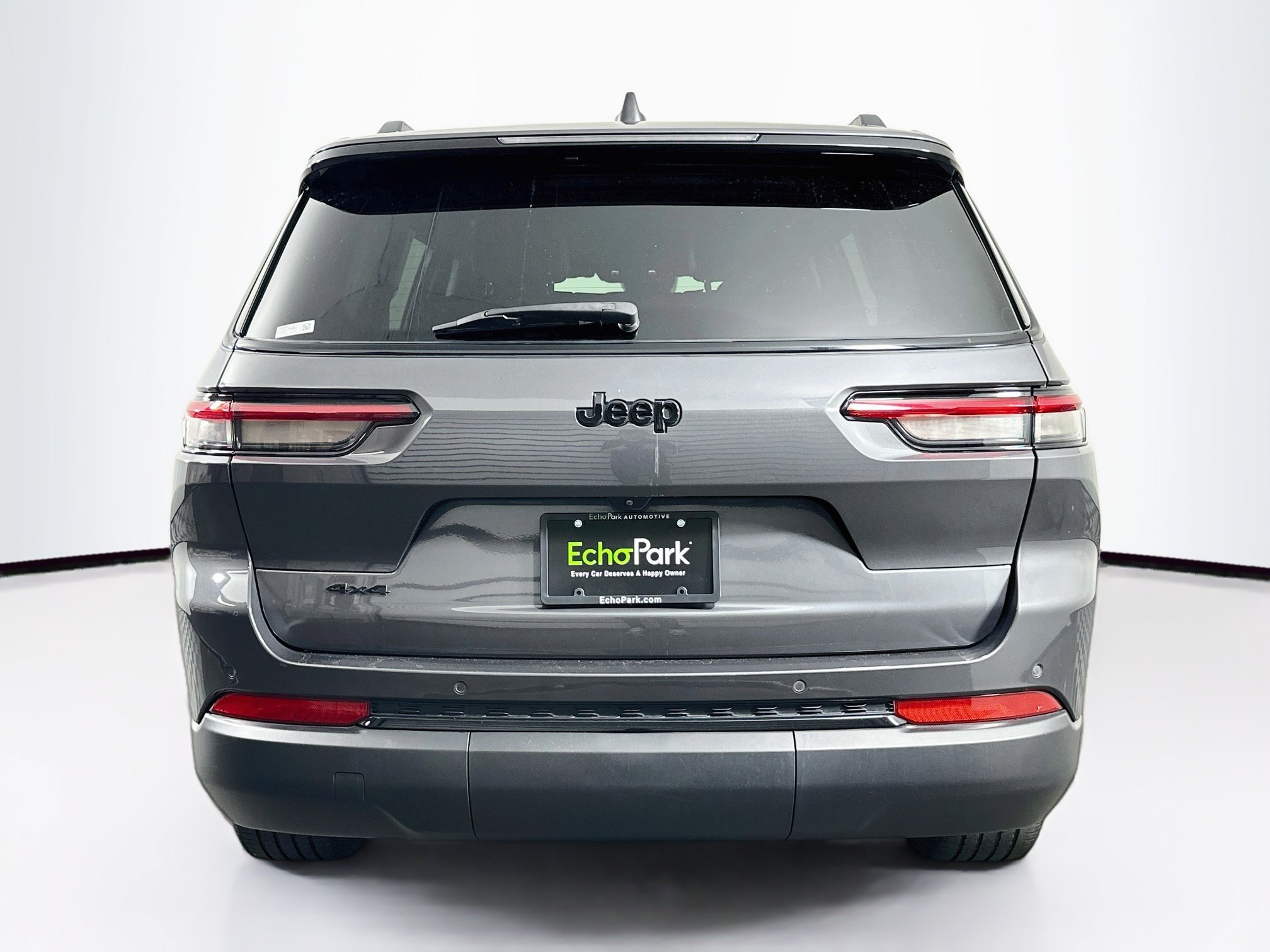 Used 2023 Jeep Grand Cherokee L Laredo AWD/4WD image 7