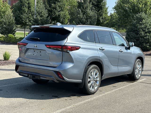Used 2023 Toyota Highlander Limited AWD/4WD image 24