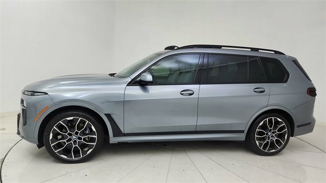 Used 2023 BMW X7 xDrive40i w/ M Sport Package image 3