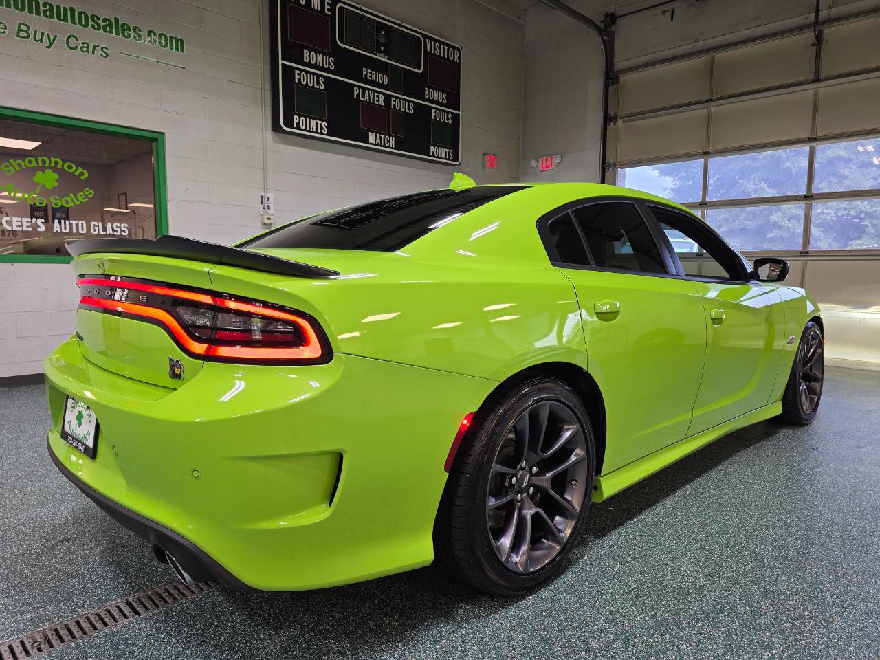 Used 2023 Dodge Charger Scat Pack RWD image 9