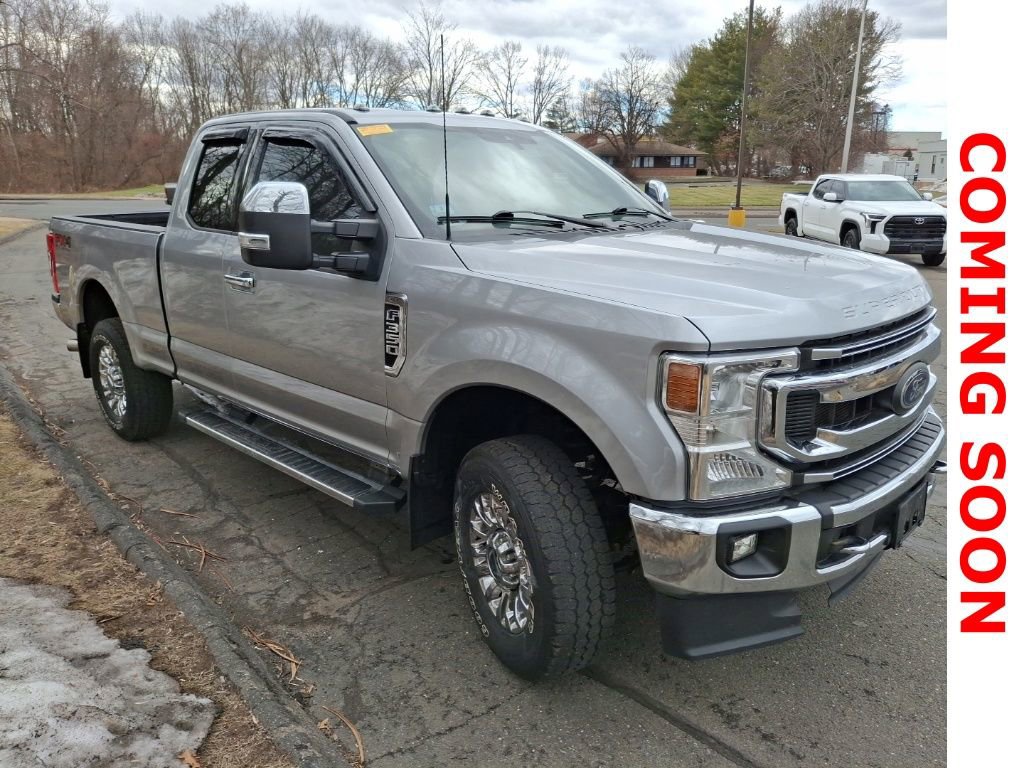 Used 2022 Ford F350 XLT w/ XLT Premium Package image 4