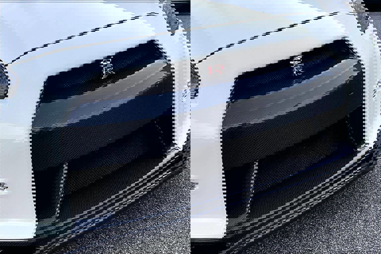 Used 2010 Nissan GT-R Premium image 26