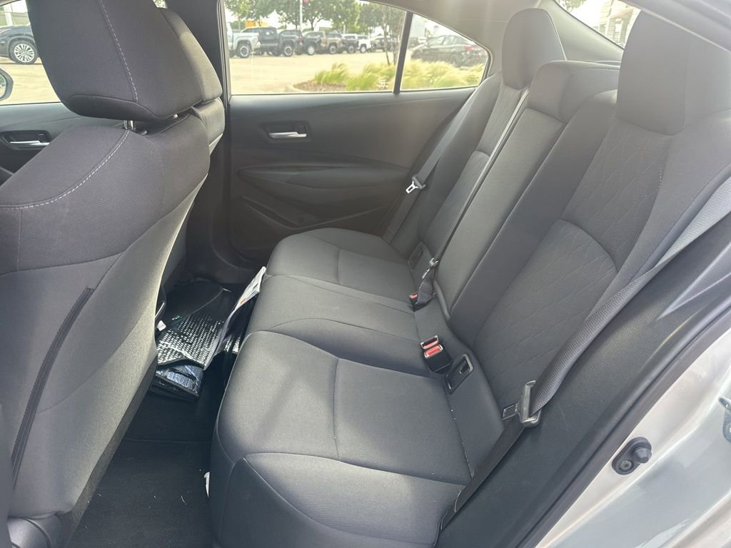 Used 2020 Toyota Corolla LE FWD image 10