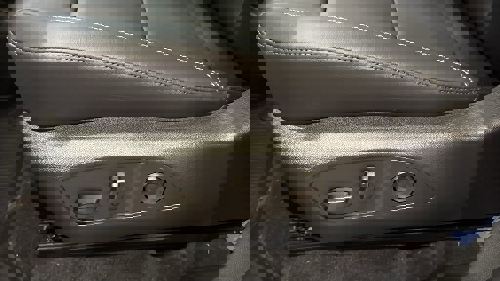 New 2026 GMC Acadia Elevation w/ Super Cruise Package image 27