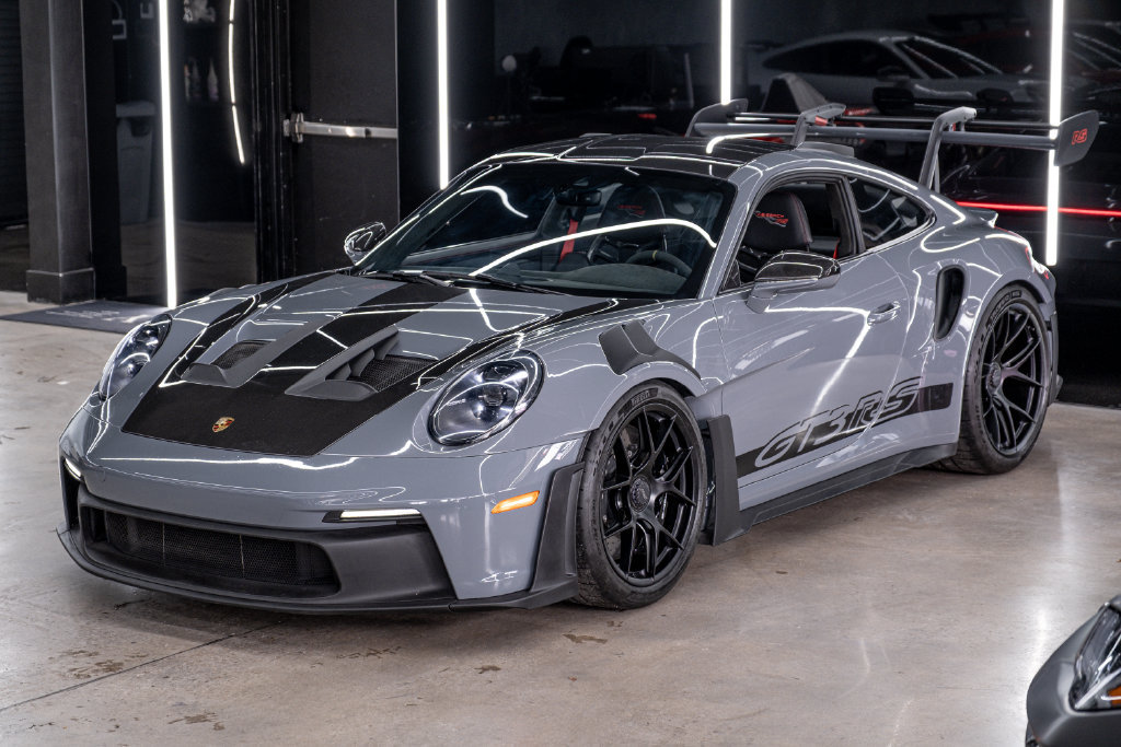 Used 2024 Porsche 911 GT3 RS RWD image 3