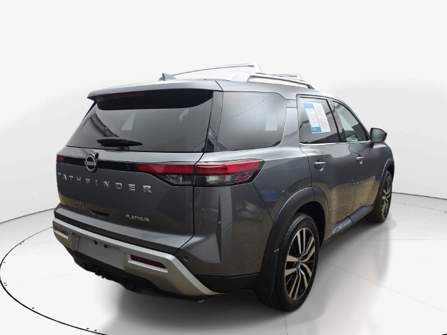Used 2025 Nissan Pathfinder Platinum FWD image 6