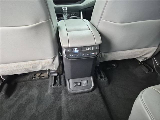 Used 2021 Toyota Highlander Platinum AWD/4WD image 19