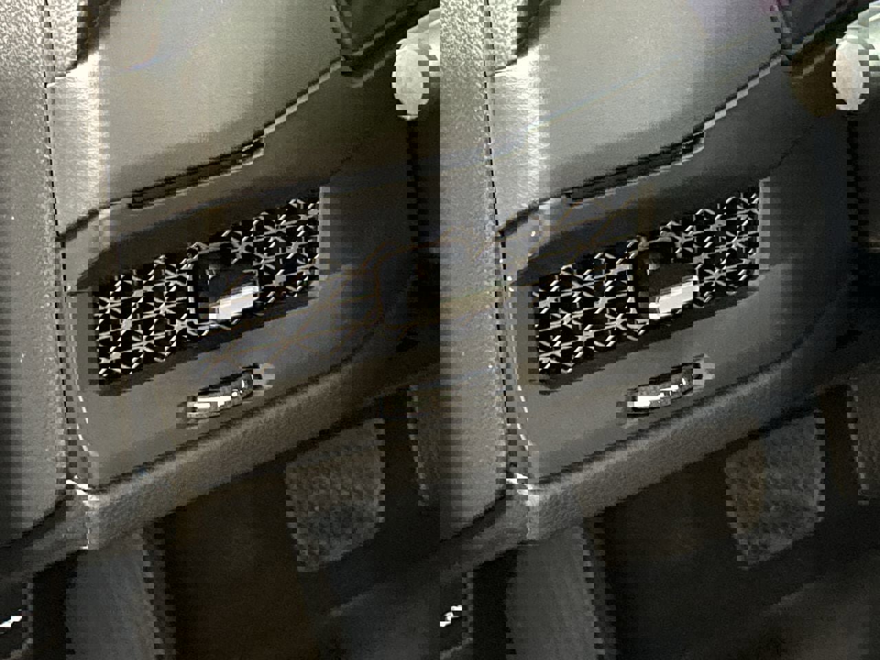 Used 2025 Honda Accord SE image 13