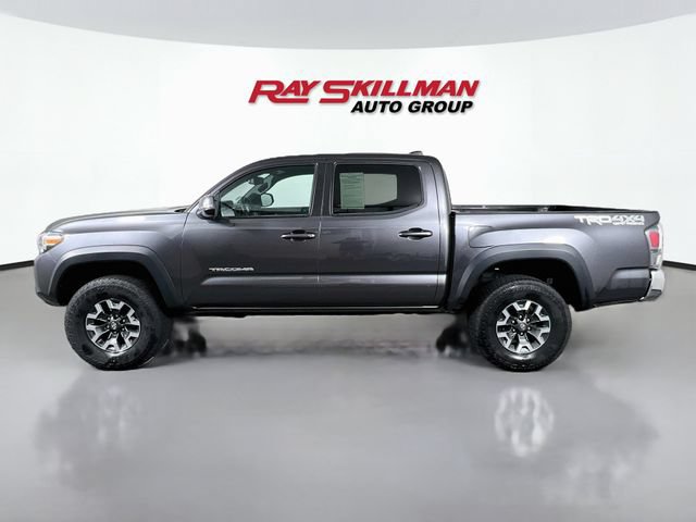 Used 2023 Toyota Tacoma TRD Off-Road AWD/4WD image 4