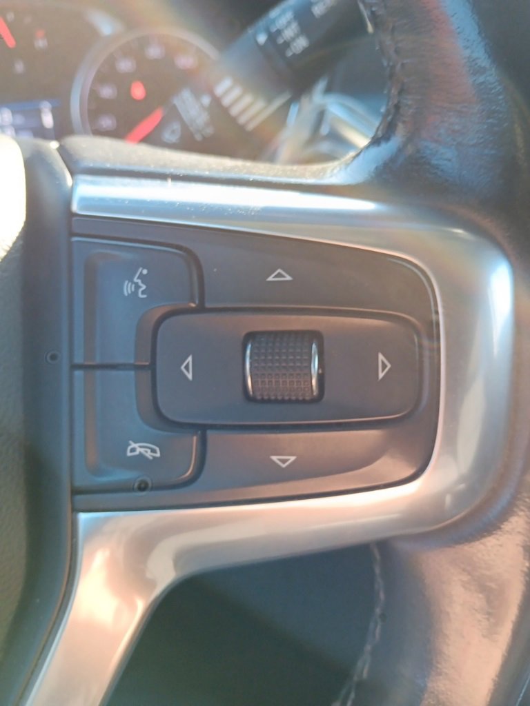 Used 2019 Chevrolet Blazer LT image 10