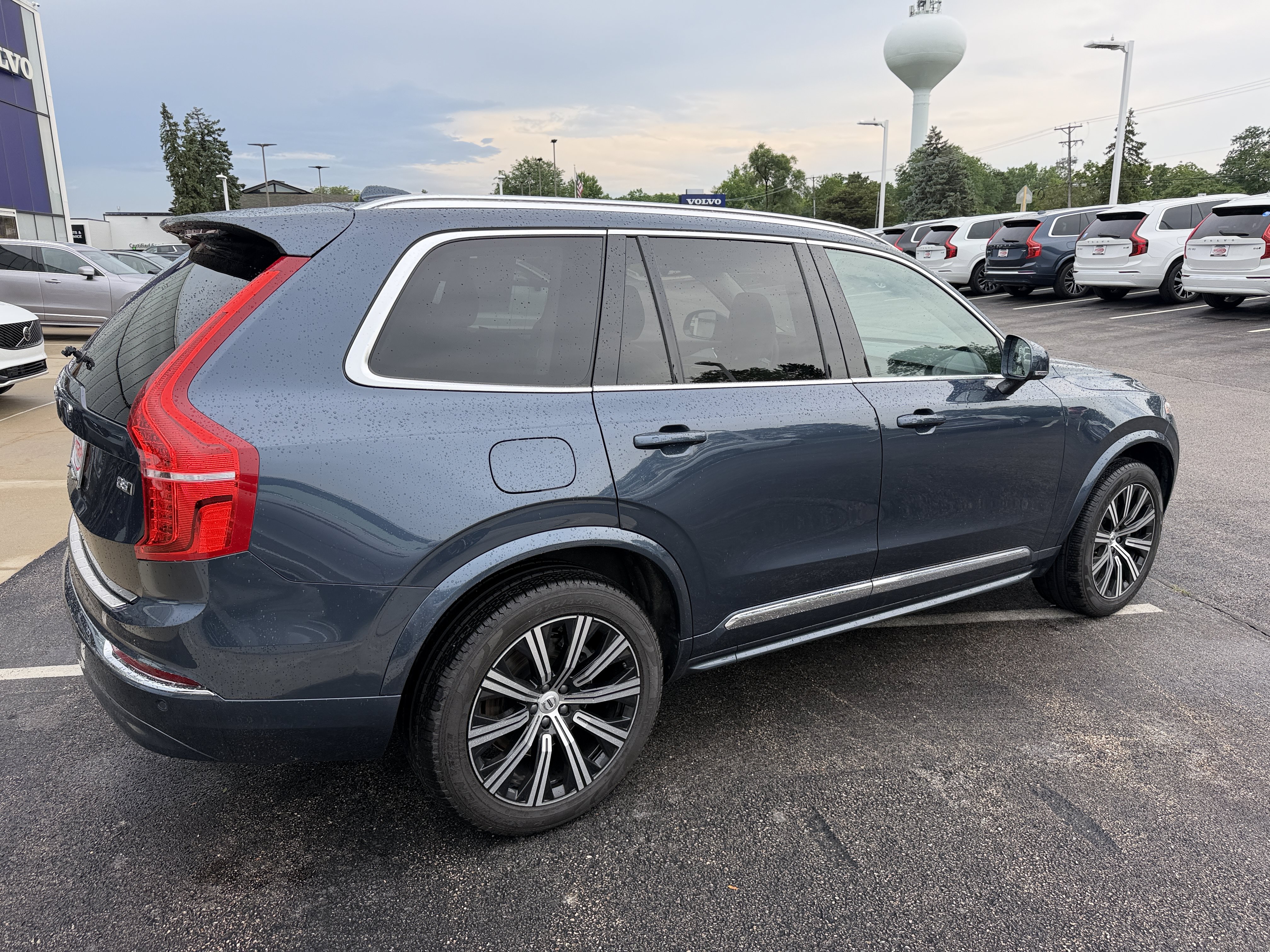 Used 2025 Volvo XC90 B5 Core w/ Protection Package Premier AWD/4WD image 6
