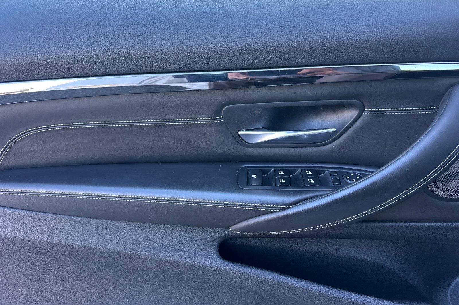 Used 2015 BMW M4 Convertible image 13