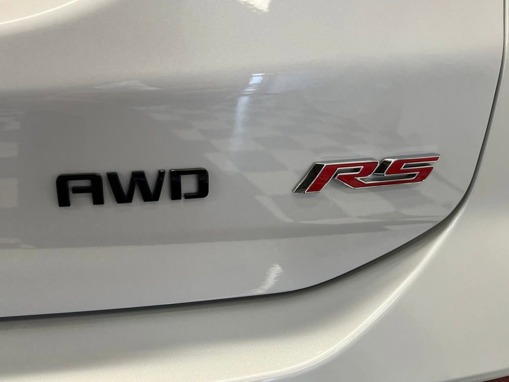 Used 2023 Chevrolet Equinox RS w/ RS Leather Package image 16