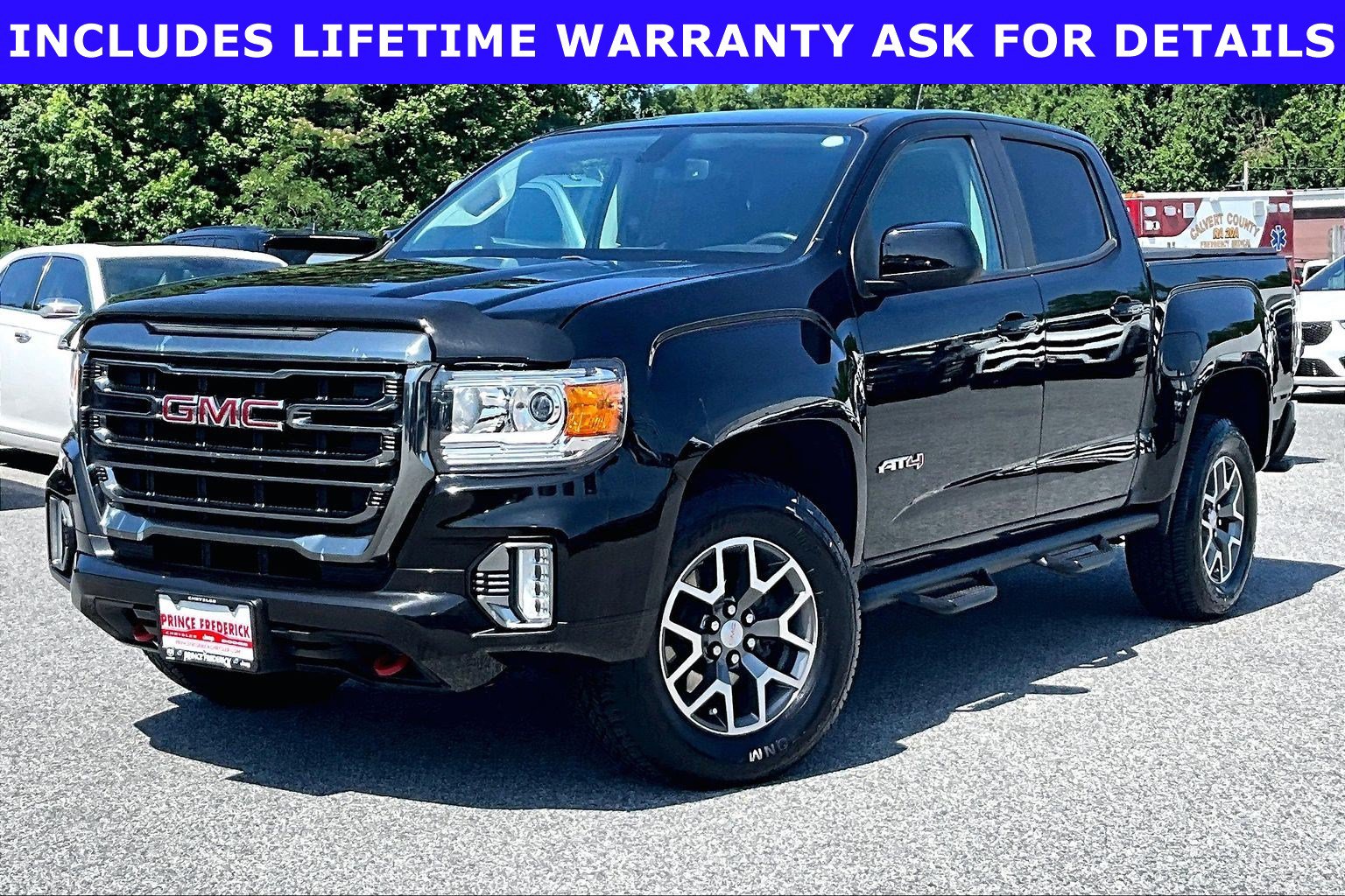 Used 2022 GMC Canyon AT4 w/ Trailering Package AWD/4WD image 3