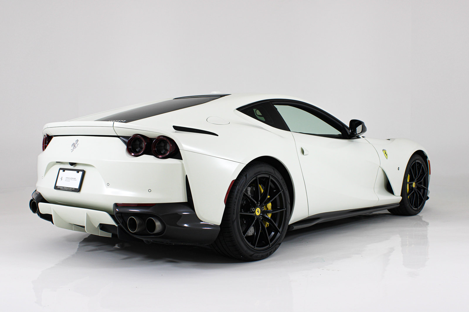 Used 2019 Ferrari 812 Superfast RWD image 8