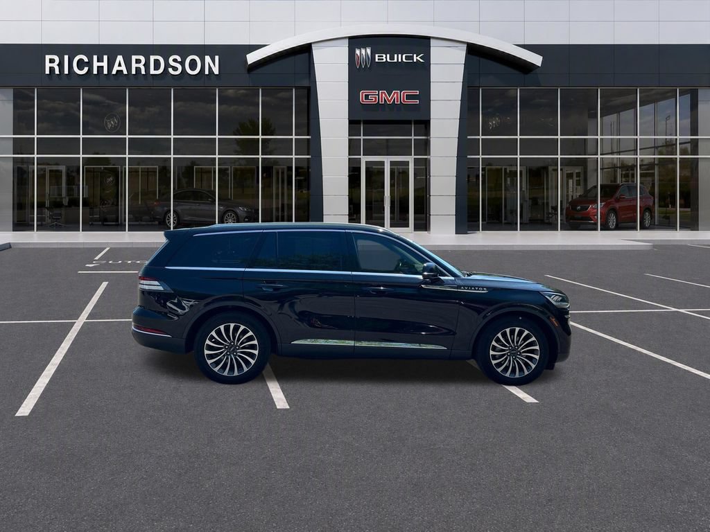 Used 2022 Lincoln Aviator Reserve AWD/4WD image 6